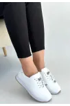 Finna Beyaz Cilt Bağcıklı Spor Ayakkabı