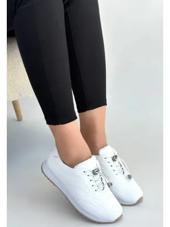 Finna Beyaz Cilt Bağcıklı Spor Ayakkabı
