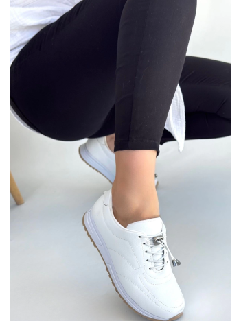 Finna Beyaz Cilt Bağcıklı Spor Ayakkabı Finna Beyaz Cilt Bağcıklı Spor Ayakkabı