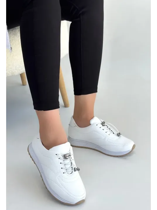 Finna Beyaz Cilt Bağcıklı Spor Ayakkabı