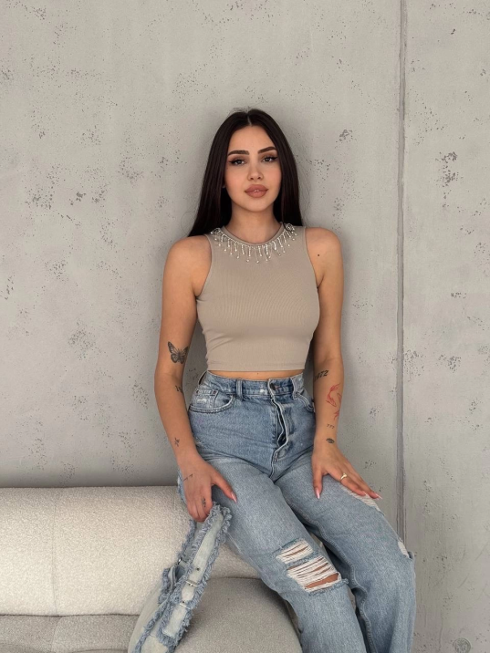 fitilli kaşkorse yakası zincirli atlet vizon fitilli kaşkorse yakası zincirli atlet vizon