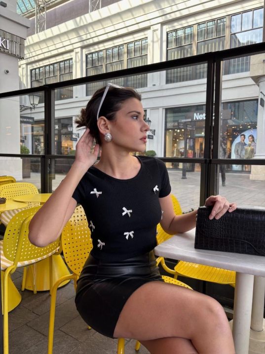 Fiyonklu bluz Fiyonklu bluz