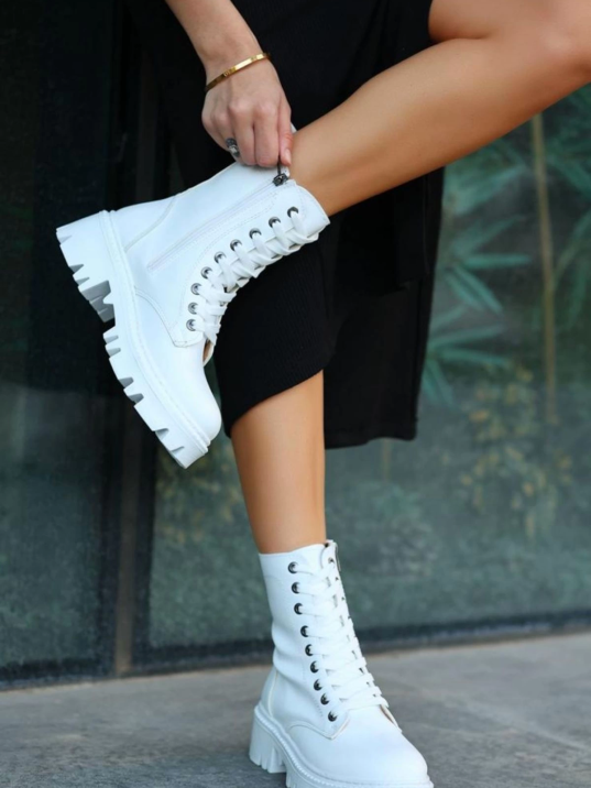 Flona Beyaz Cilt Bağcıklı Bot Flona Beyaz Cilt Bağcıklı Bot