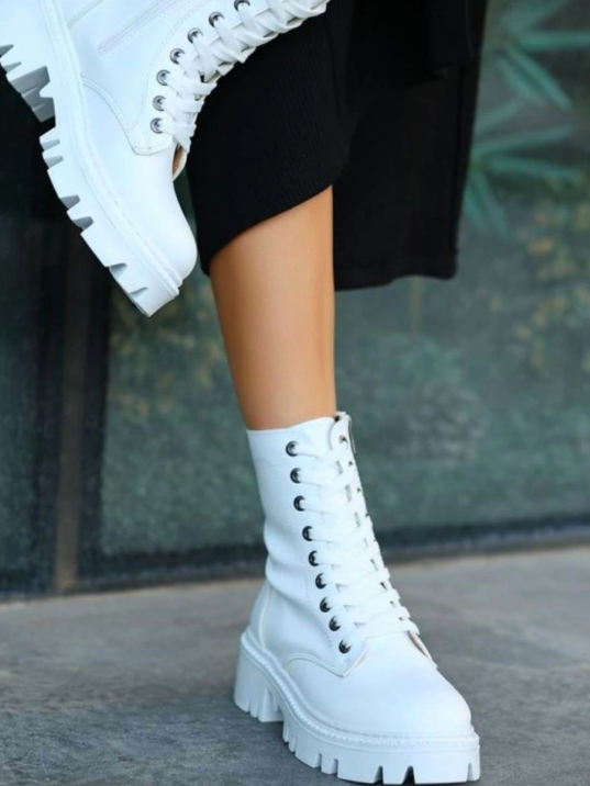 Flona Beyaz Cilt Bağcıklı Bot Flona Beyaz Cilt Bağcıklı Bot