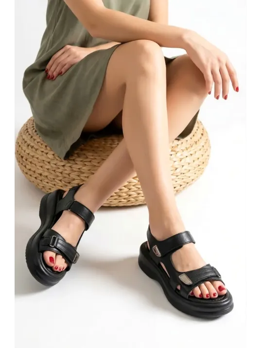 Ginya Siyah Cilt Cırt Cırtlı Sandalet Ginya Siyah Cilt Cırt Cırtlı Sandalet