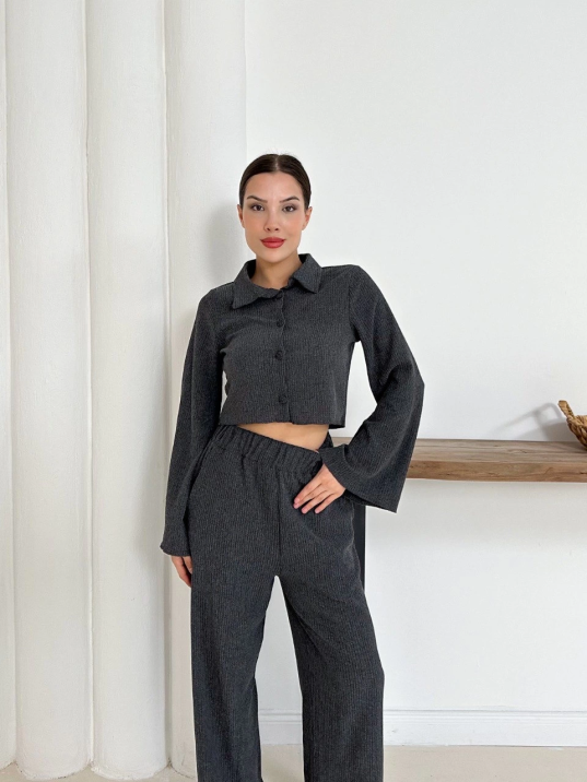 Gömlek yaka kaplama düğmeli takım antrasit st265866 Gömlek yaka kaplama düğmeli takım antrasit st265866