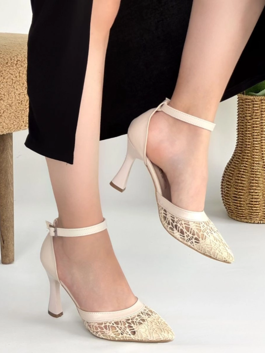 Hejja Bej Cilt Tül Detaylı Topuklu Ayakkabı