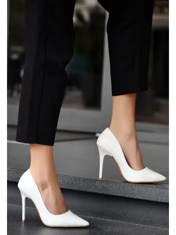 Hillar Beyaz Cilt Stiletto Ayakkabı