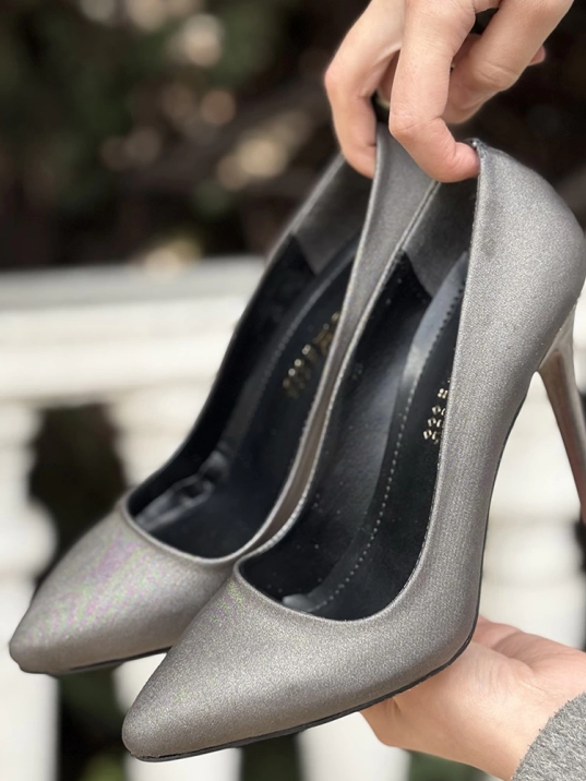 Hillar Platin Saten Stiletto Ayakkabı Hillar Platin Saten Stiletto Ayakkabı