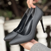 Hillar Siyah Saten Stiletto Ayakkabı Hillar Siyah Saten Stiletto Ayakkabı