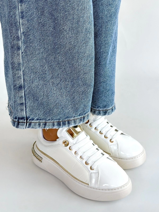 Hley Beyaz Rugan Paraşüt Detaylı Bağcıklı Spor Ayakkabı Hley Beyaz Rugan Paraşüt Detaylı Bağcıklı Spor Ayakkabı