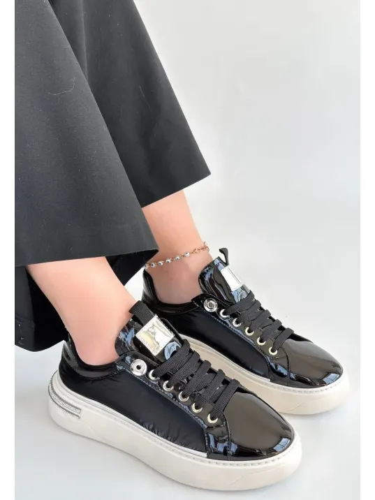 Hley Siyah Rugan Paraşüt Detaylı Bağcıklı Spor Ayakkabı Hley Siyah Rugan Paraşüt Detaylı Bağcıklı Spor Ayakkabı