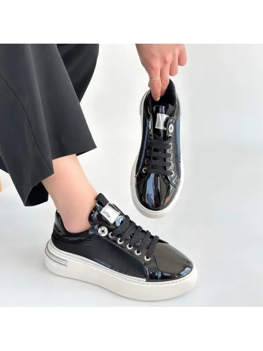 Hley Siyah Rugan Paraşüt Detaylı Bağcıklı Spor Ayakkabı Hley Siyah Rugan Paraşüt Detaylı Bağcıklı Spor Ayakkabı