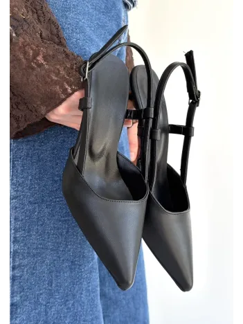 Hoost Siyah Cilt Topuklu Ayakkabı Hoost Siyah Cilt Topuklu Ayakkabı