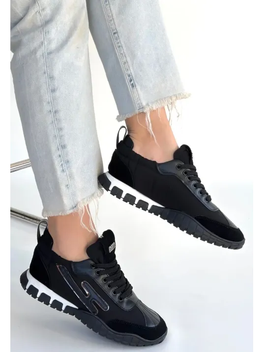 Huer Siyah Nubuk Bağcıklı Spor Ayakkabı