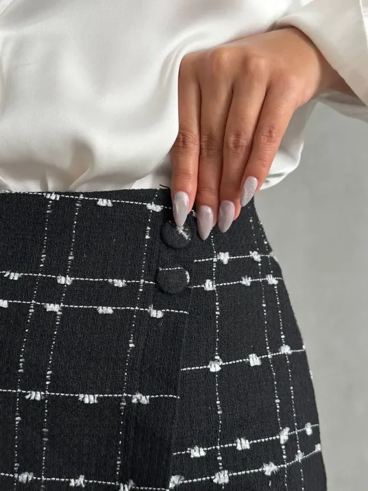 İki Düğmeli Ch Kumaş Şort Etek Siyah H26414