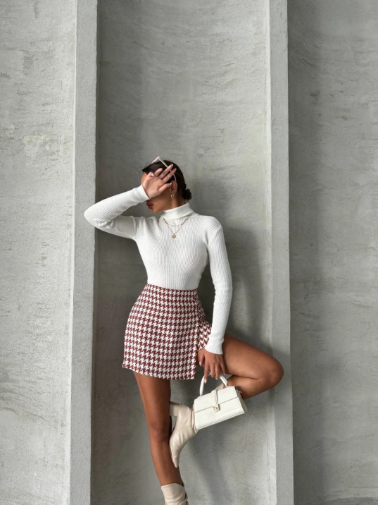 İki düğmeli kaz ayağı desen ch kumaş şort etek bordobeyaz h26414 İki düğmeli kaz ayağı desen ch kumaş şort etek bordobeyaz h26414