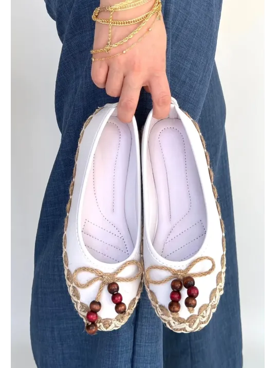 Ilwe Beyaz Cilt Babet Ayakkabı Ilwe Beyaz Cilt Babet Ayakkabı