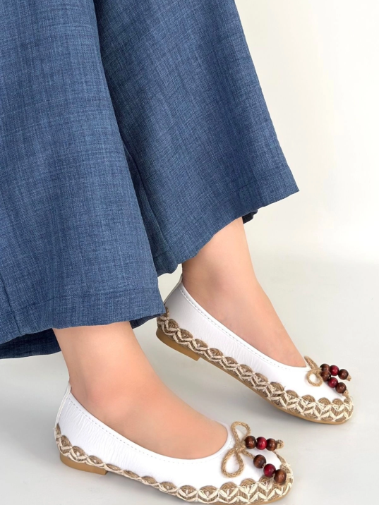 Ilwe Beyaz Cilt Babet Ayakkabı