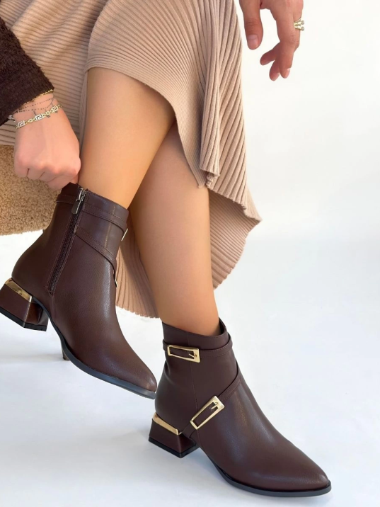 İnay Kahverengi Cilt Topuklu Bot