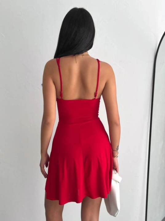 İnce çift askılı mini elbise