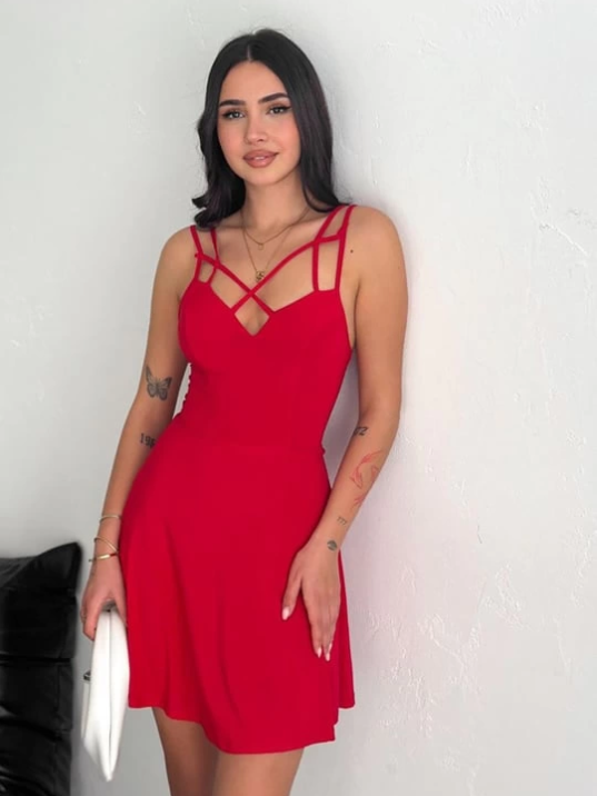 İnce çift askılı mini elbise