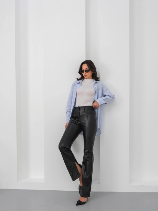 İspanyol Yırtmaçlı Paça Deri Pantolon Siyah Hn İspanyol Yırtmaçlı Paça Deri Pantolon Siyah Hn