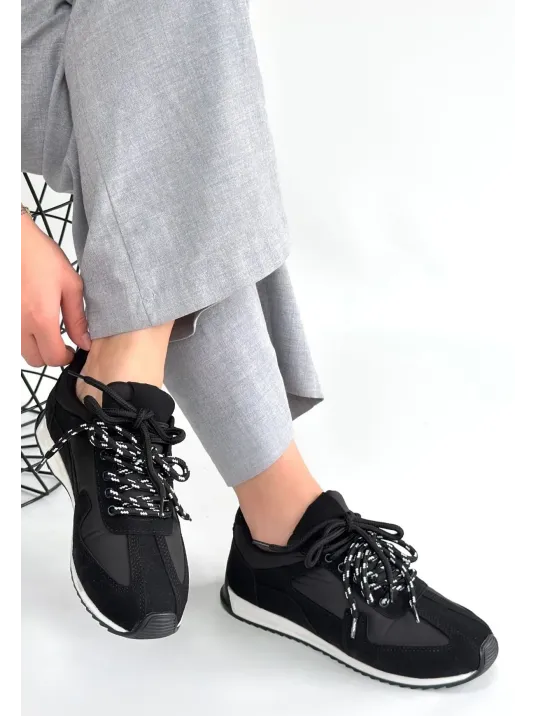 Jeat Siyah Nubuk Bağcıklı Spor Ayakkabı