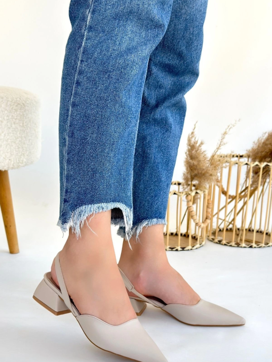 Jenti Bej Cilt Topuklu Ayakkabı Jenti Bej Cilt Topuklu Ayakkabı