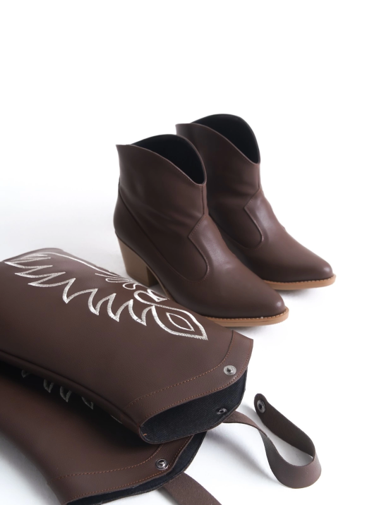 Jilla Kahverengi Cilt Tak Çıkar Topuklu Bot Ve Çizme Jilla Kahverengi Cilt Tak Çıkar Topuklu Bot Ve Çizme