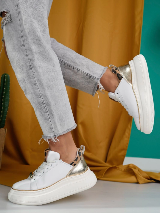 Jista Beyaz Cilt Bağcıklı Spor Ayakkabı Jista Beyaz Cilt Bağcıklı Spor Ayakkabı