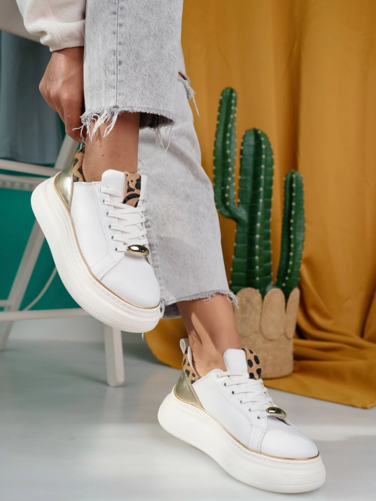 Jista Beyaz Cilt Bağcıklı Spor Ayakkabı Jista Beyaz Cilt Bağcıklı Spor Ayakkabı