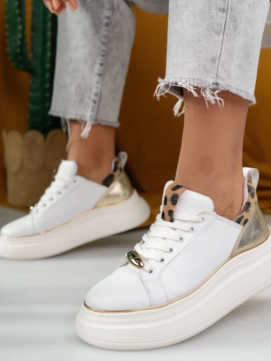 Jista Beyaz Cilt Bağcıklı Spor Ayakkabı Jista Beyaz Cilt Bağcıklı Spor Ayakkabı