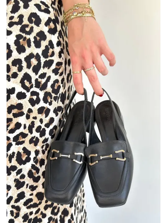 Joone Siyah Cilt Topuklu Ayakkabı Joone Siyah Cilt Topuklu Ayakkabı