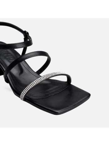 Jotti Siyah Cilt Topuklu Ayakkabı Jotti Siyah Cilt Topuklu Ayakkabı