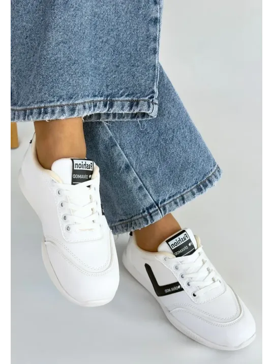 Jowen Beyaz Cilt Siyah Detaylı Bağcıklı Spor Ayakkabı