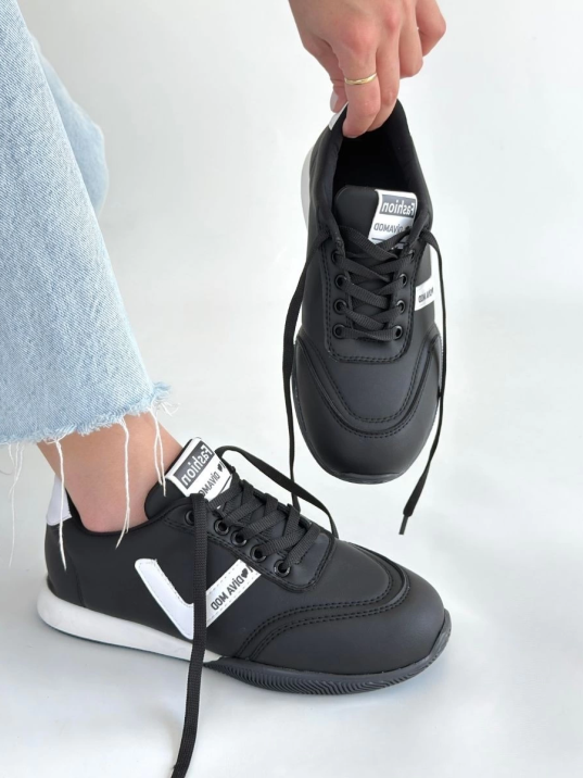 Jowen Siyah Cilt Beyaz Detaylı Bağcıklı Spor Ayakkabı Jowen Siyah Cilt Beyaz Detaylı Bağcıklı Spor Ayakkabı