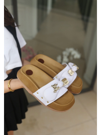 Jude Beyaz Saten Ayıcıklı Terlik Jude Beyaz Saten Ayıcıklı Terlik