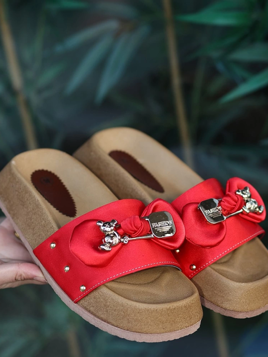 Jude Kırmızı Saten Ayıcıklı Terlik Jude Kırmızı Saten Ayıcıklı Terlik