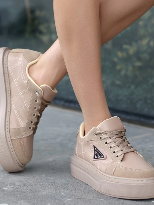 Julya Nude Cilt Bağcıklı Spor Ayakkabı Julya Nude Cilt Bağcıklı Spor Ayakkabı