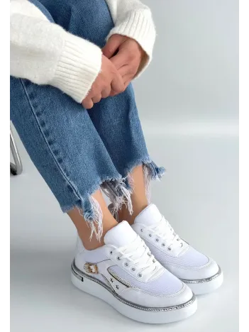 Junda Beyaz Cilt Bağcıklı Spor Ayakkabı