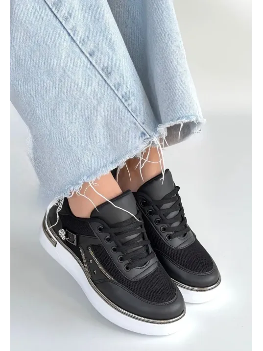 Junda Siyah Cilt Bağcıklı Spor Ayakkabı