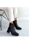 Kanda Siyah Cilt Topuklu Bot