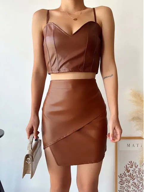 Kapaklı Asimetrik Model Deri Etek Kahve S240106