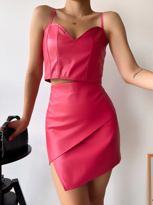 Kapaklı asimetrik model deri etek pembe s240106 Kapaklı asimetrik model deri etek pembe s240106