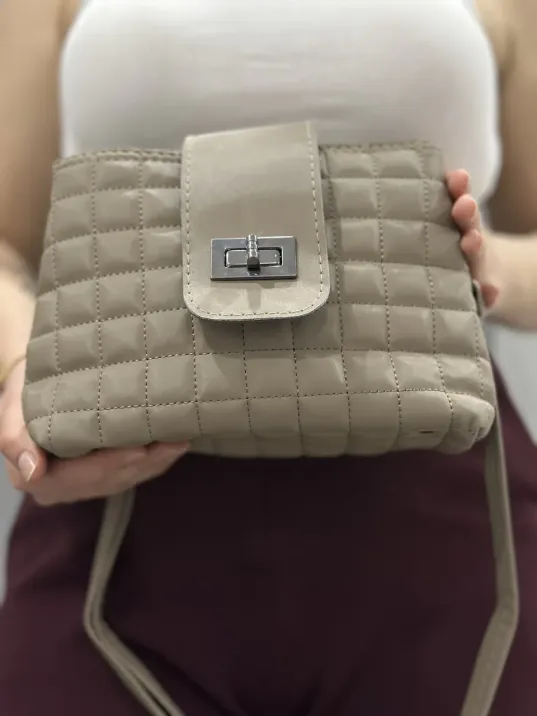 Kapaklı Kapitone Vizon Cilt Çanta