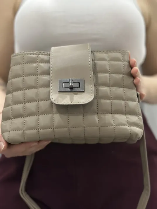 Kapaklı Kapitone Vizon Cilt Çanta