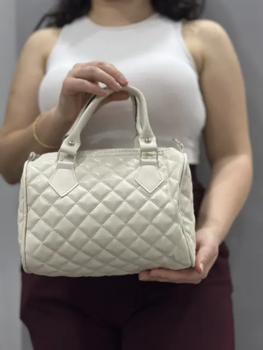 Kapaksız Kapitone Krem Cilt Çanta