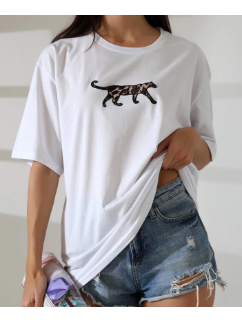 Kaplan nakış işlemeli Oversize tişört Kaplan nakış işlemeli Oversize tişört