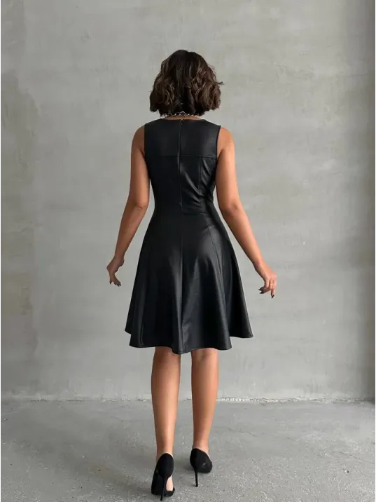 Kare Yaka Deri Elbise Siyah H24442